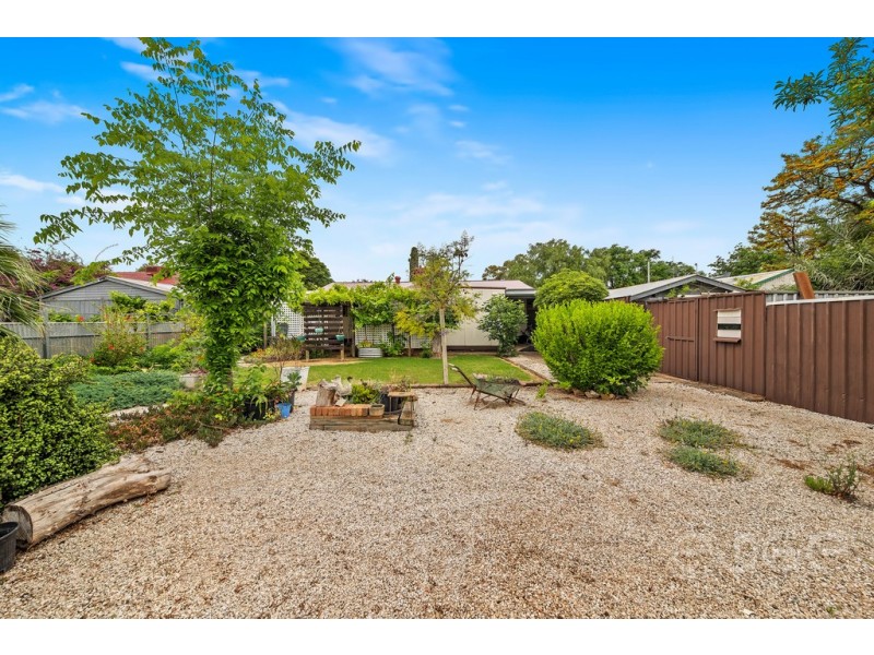 11 Barton Road, Elizabeth Downs SA 5113