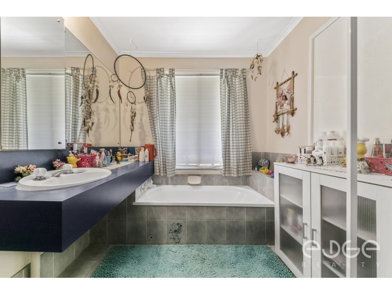 9 Bogota Crescent, Paralowie SA 5108