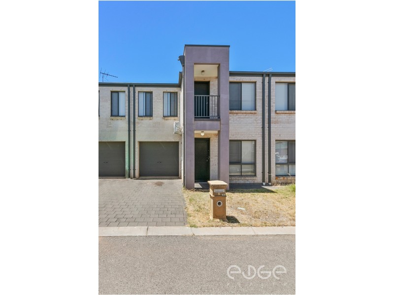 5 Hamra Drive, Smithfield SA 5114