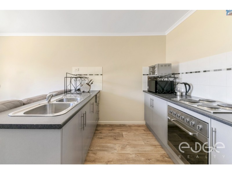 5 Hamra Drive, Smithfield SA 5114