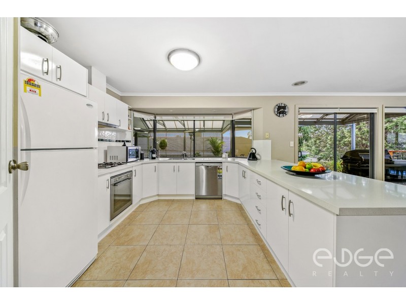 11 Newark Court, Greenwith SA 5125