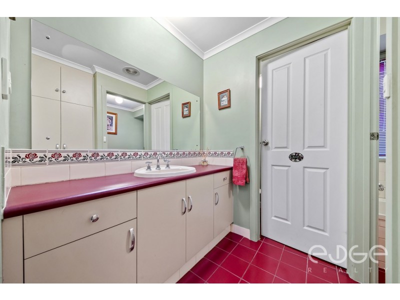 11 Newark Court, Greenwith SA 5125