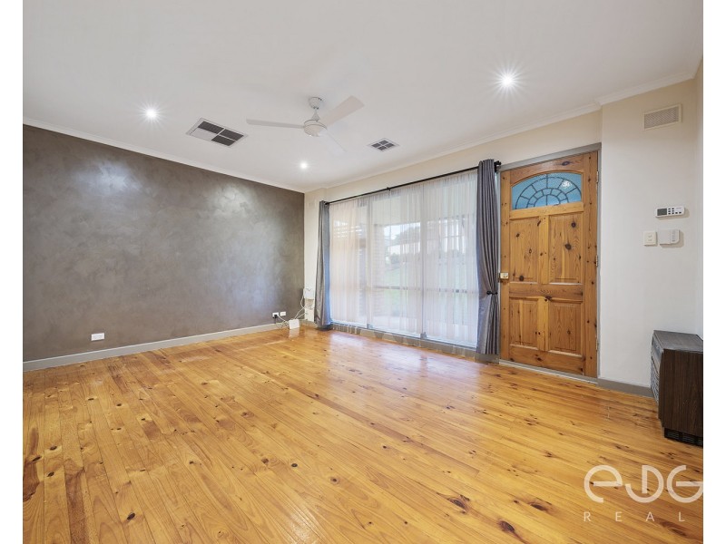 19 Lynore Avenue, Para Hills SA 5096