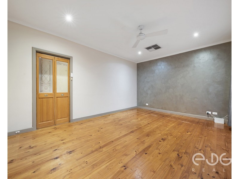 19 Lynore Avenue, Para Hills SA 5096