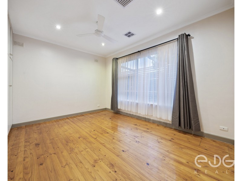 19 Lynore Avenue, Para Hills SA 5096