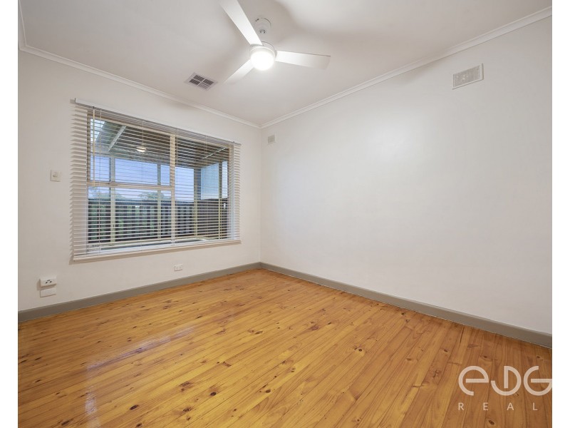 19 Lynore Avenue, Para Hills SA 5096