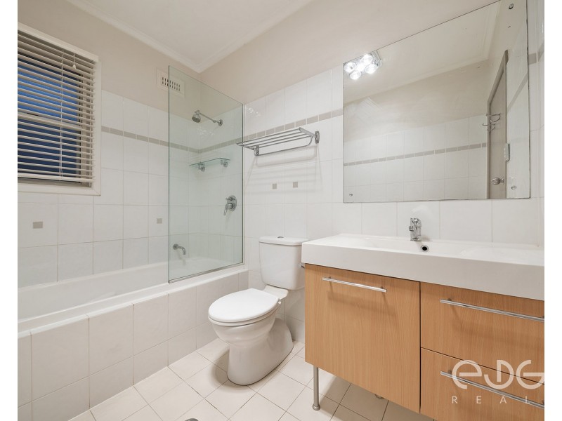 19 Lynore Avenue, Para Hills SA 5096