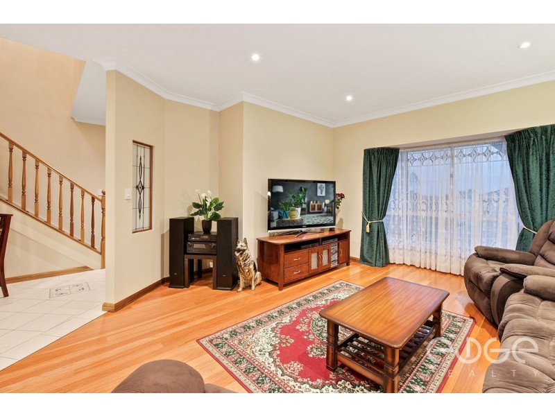 8 Coach House Mews, Hillbank SA 5112