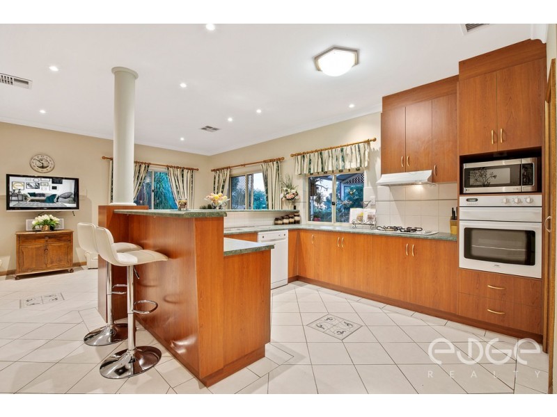 8 Coach House Mews, Hillbank SA 5112