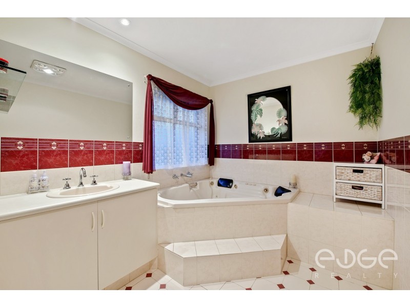 8 Coach House Mews, Hillbank SA 5112