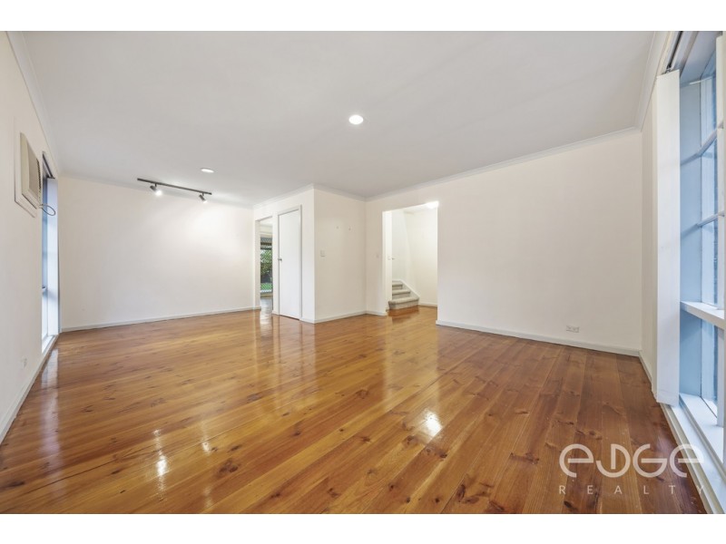 24 Robertson Crescent, Redwood Park SA 5097