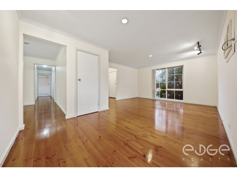 24 Robertson Crescent, Redwood Park SA 5097