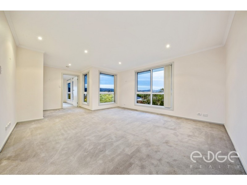 24 Robertson Crescent, Redwood Park SA 5097