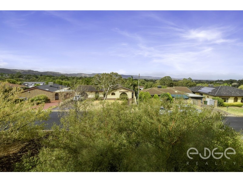 24 Robertson Crescent, Redwood Park SA 5097