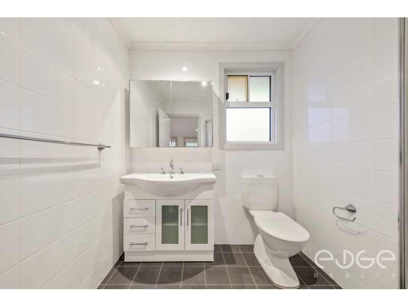 24 Robertson Crescent, Redwood Park SA 5097