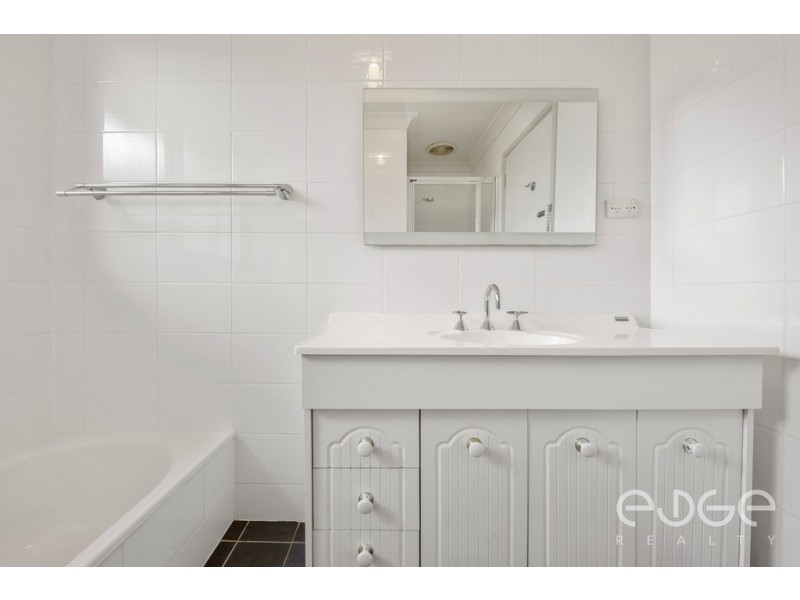 24 Robertson Crescent, Redwood Park SA 5097