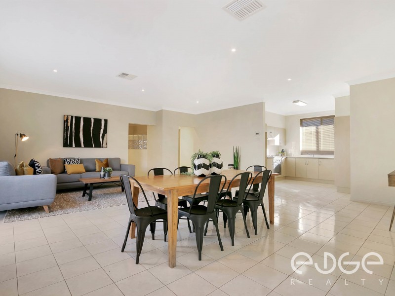 12 East Parkway, Andrews Farm SA 5114