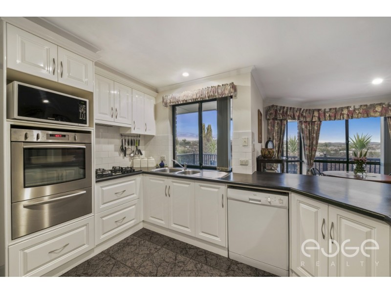 61 Thornton Drive, Greenwith SA 5125