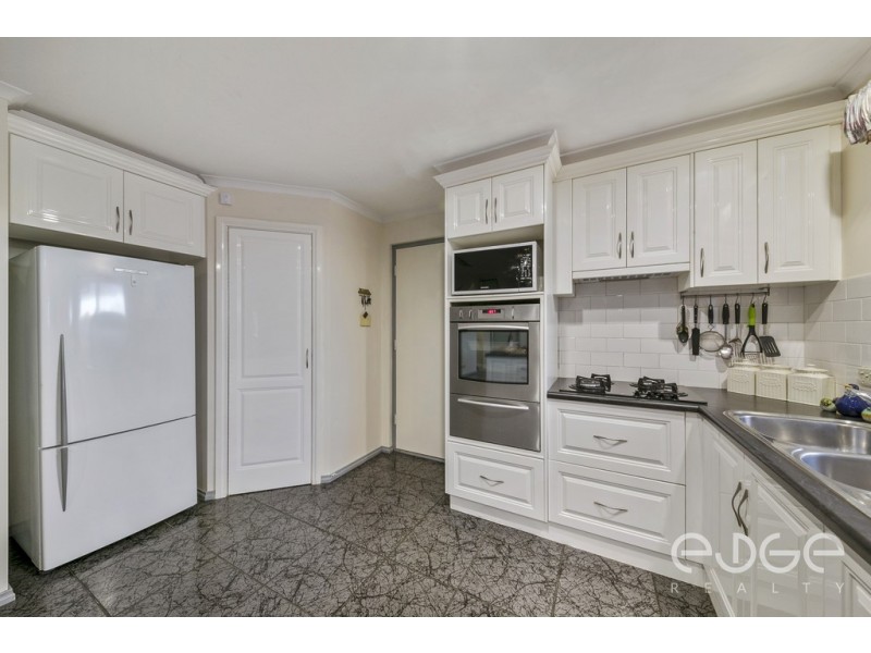 61 Thornton Drive, Greenwith SA 5125