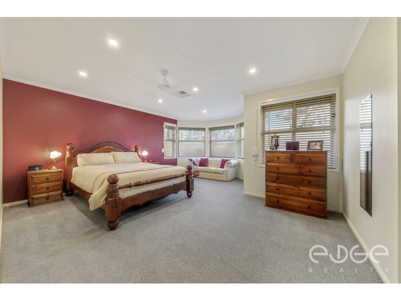 1 Chestnut Grove, Blakeview SA 5114