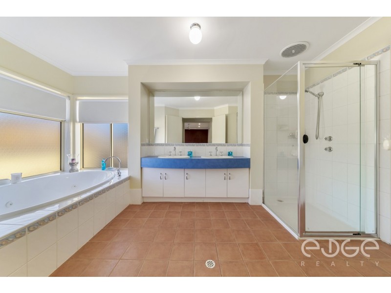 1 Chestnut Grove, Blakeview SA 5114
