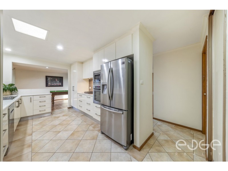 7 Sevres Court, Modbury Heights SA 5092