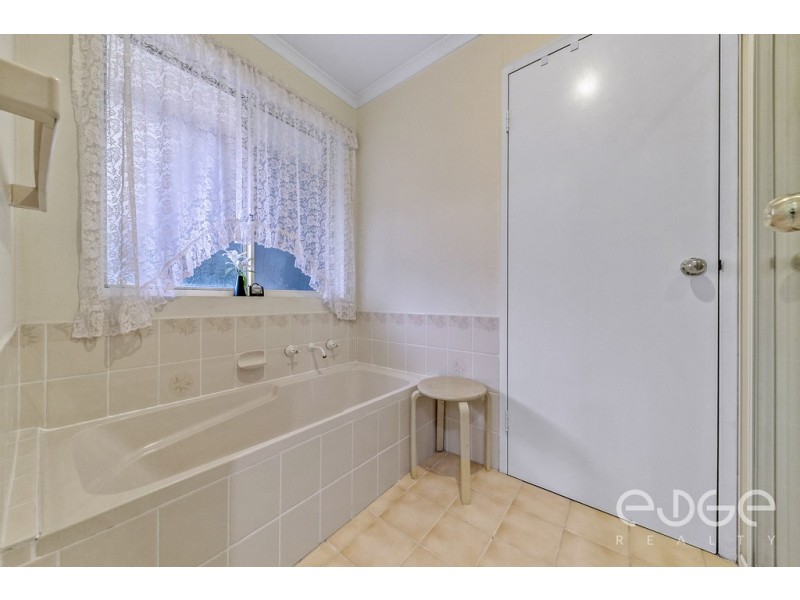 33 General Drive, Paralowie SA 5108