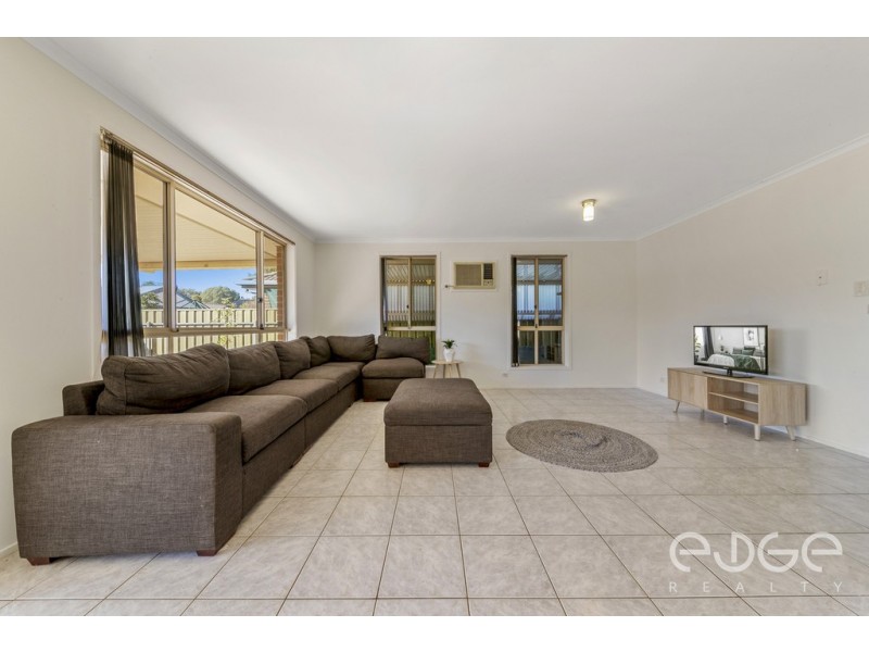 10 Liepin Close, Andrews Farm SA 5114