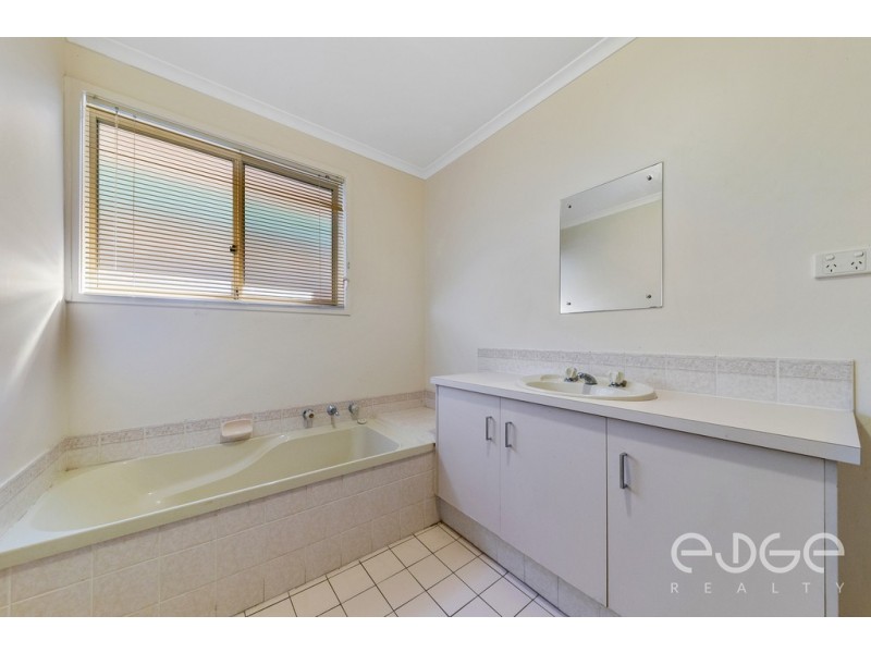 10 Liepin Close, Andrews Farm SA 5114