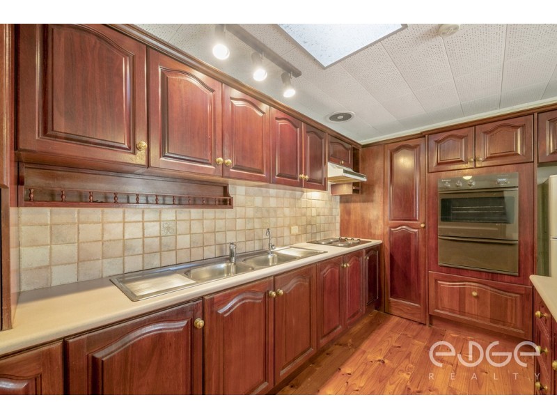 14 Creek Road, Cockatoo Valley SA 5351