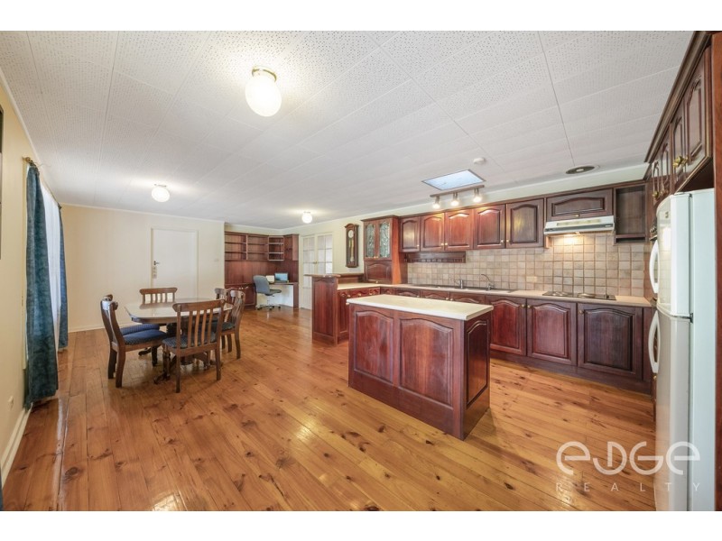 14 Creek Road, Cockatoo Valley SA 5351