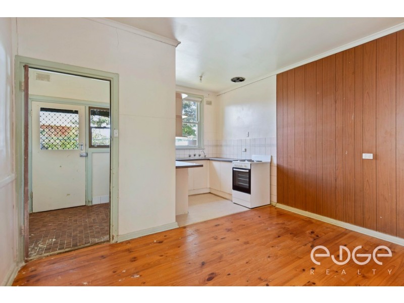 30 Loftis Road, Elizabeth Downs SA 5113