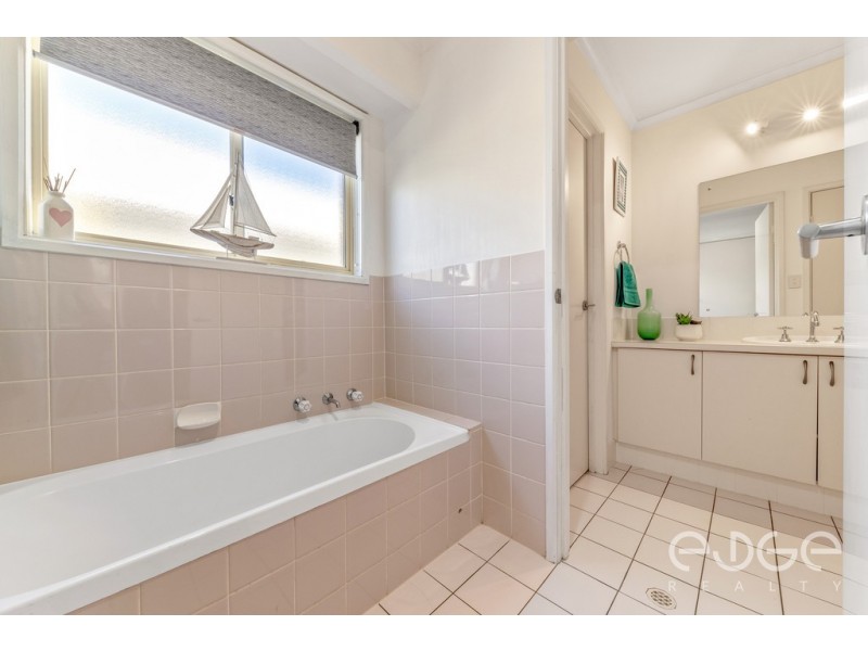 22 Brisbane Drive, Salisbury Heights SA 5109