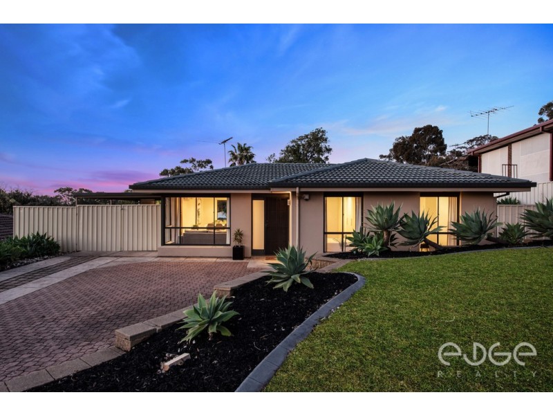 8 Mckenzie Crescent, Gulfview Heights SA 5096
