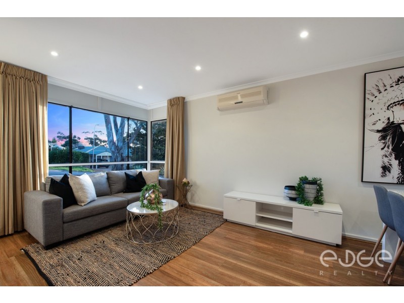 8 Mckenzie Crescent, Gulfview Heights SA 5096