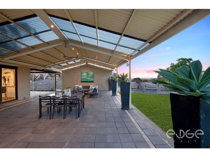 8 Mckenzie Crescent, Gulfview Heights SA 5096