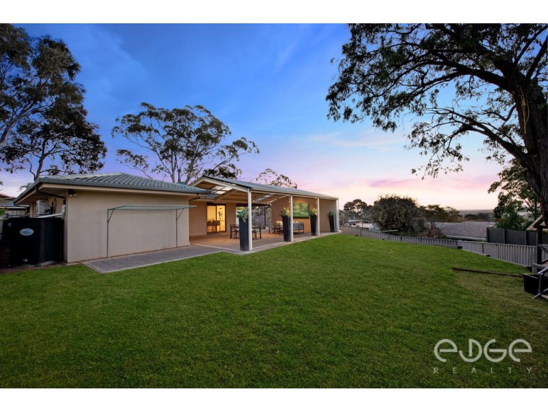 8 Mckenzie Crescent, Gulfview Heights SA 5096