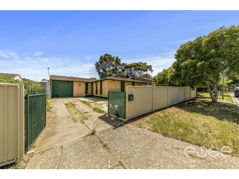 5 Cardnell Crescent, Elizabeth East SA 5112