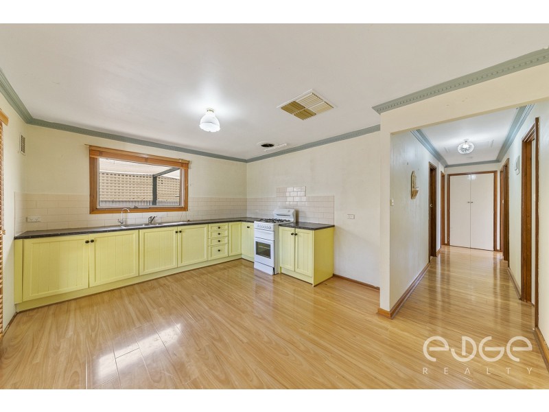 5 Cardnell Crescent, Elizabeth East SA 5112