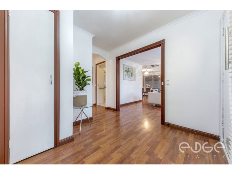 32 Francis Crescent, Salisbury Heights SA 5109