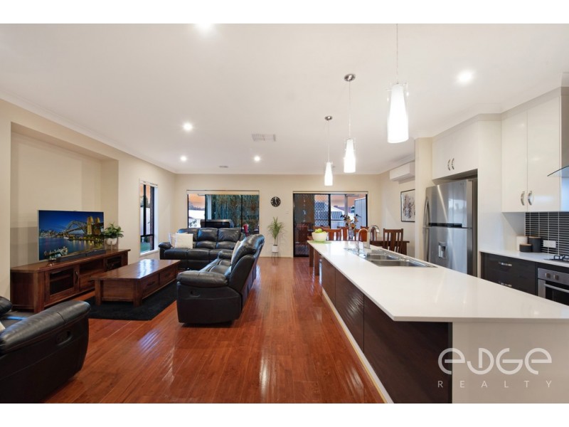 28 Oakridge Circuit, Golden Grove SA 5125