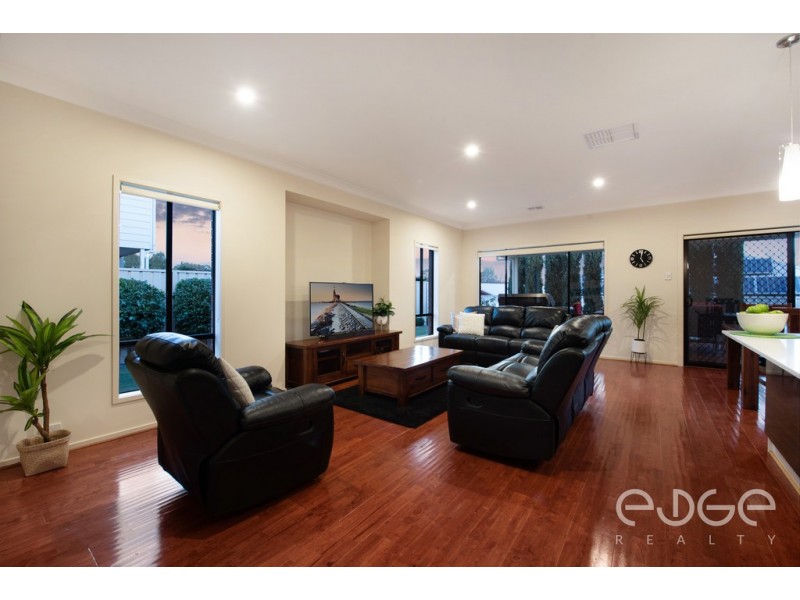 28 Oakridge Circuit, Golden Grove SA 5125