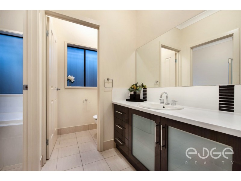 28 Oakridge Circuit, Golden Grove SA 5125