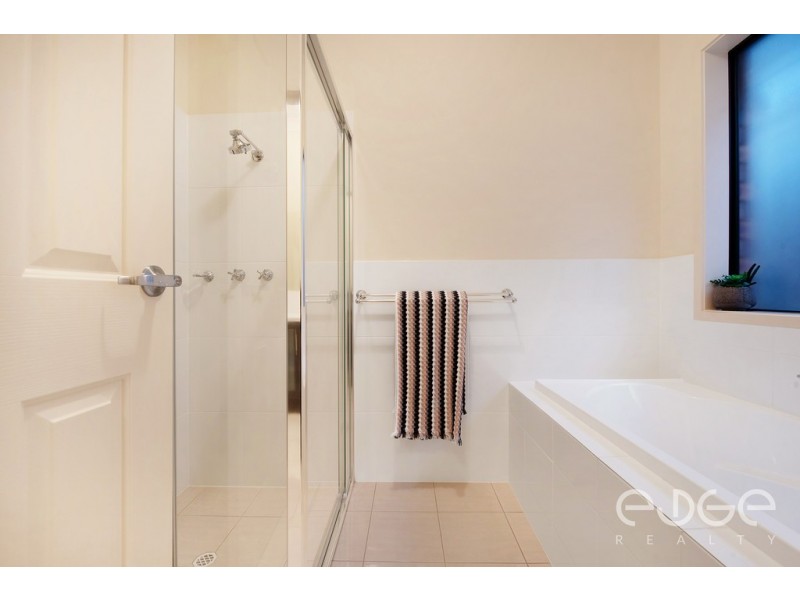 28 Oakridge Circuit, Golden Grove SA 5125