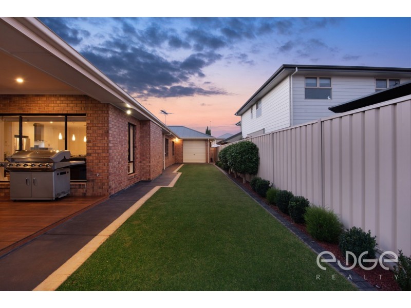 28 Oakridge Circuit, Golden Grove SA 5125