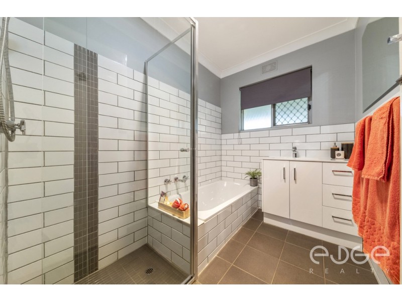 16 Joanne Terrace, Parafield Gardens SA 5107