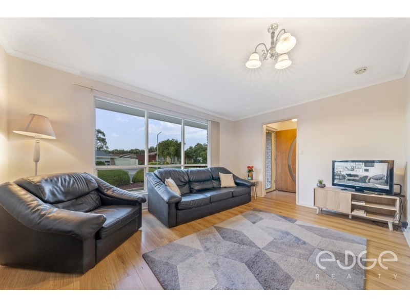 19 Maughan Avenue, Redwood Park SA 5097