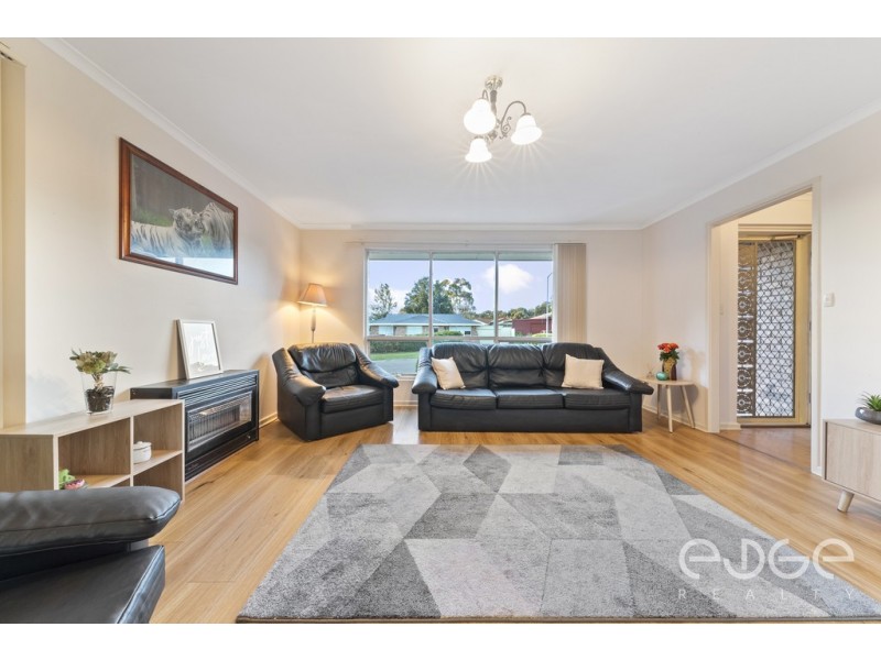 19 Maughan Avenue, Redwood Park SA 5097