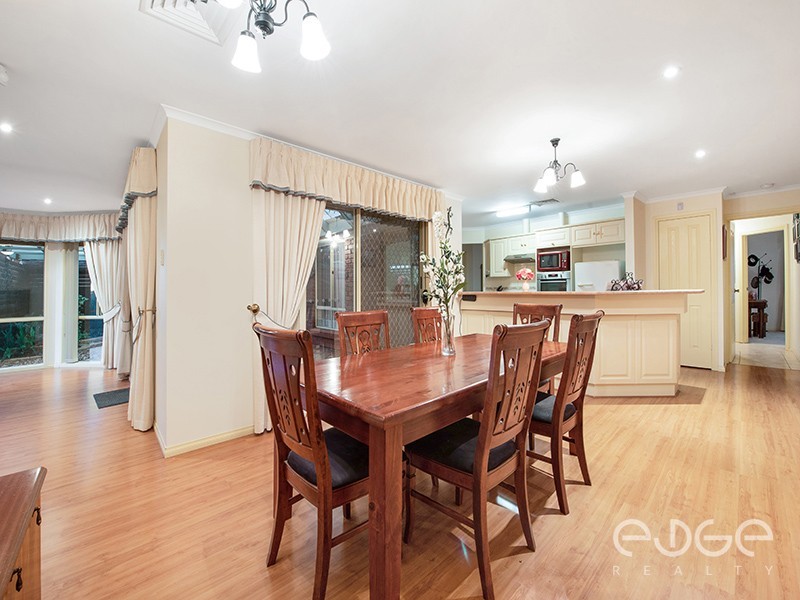 16 Witt Way, Evanston Park SA 5116