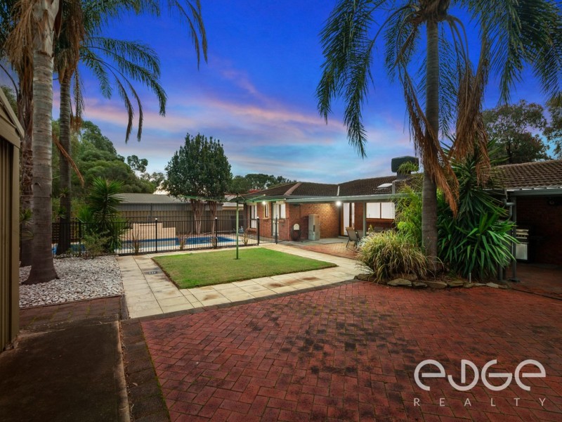 10 Ingham Way, Salisbury Heights SA 5109